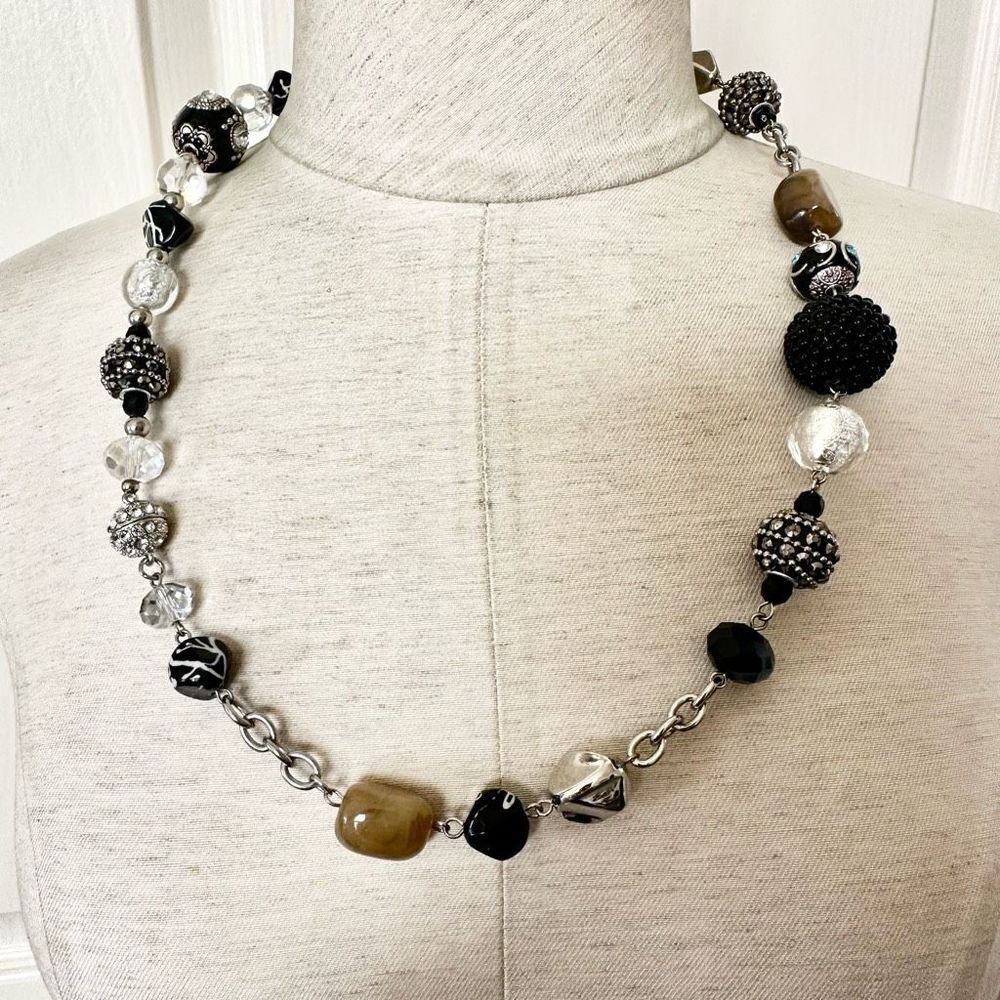 Black clear rhinestone beaded necklace